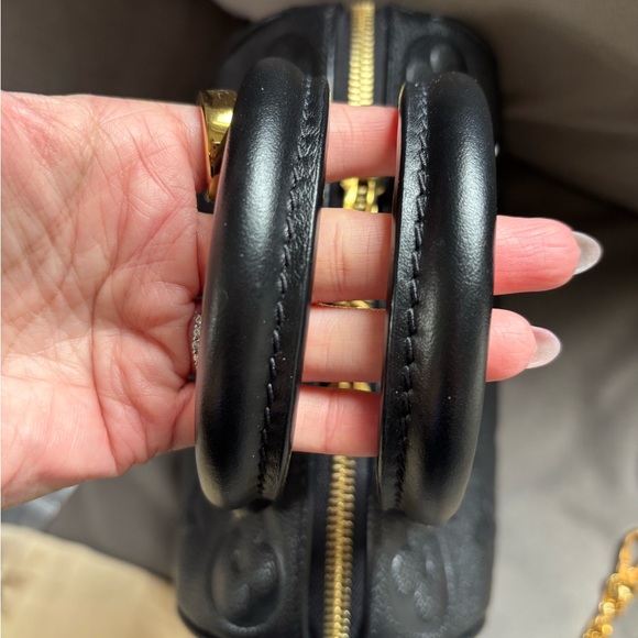 Authentic Louis Vuitton Speedy Bandouliere 20 Black Monogram Empreinte Leather - Picture 8 of 16